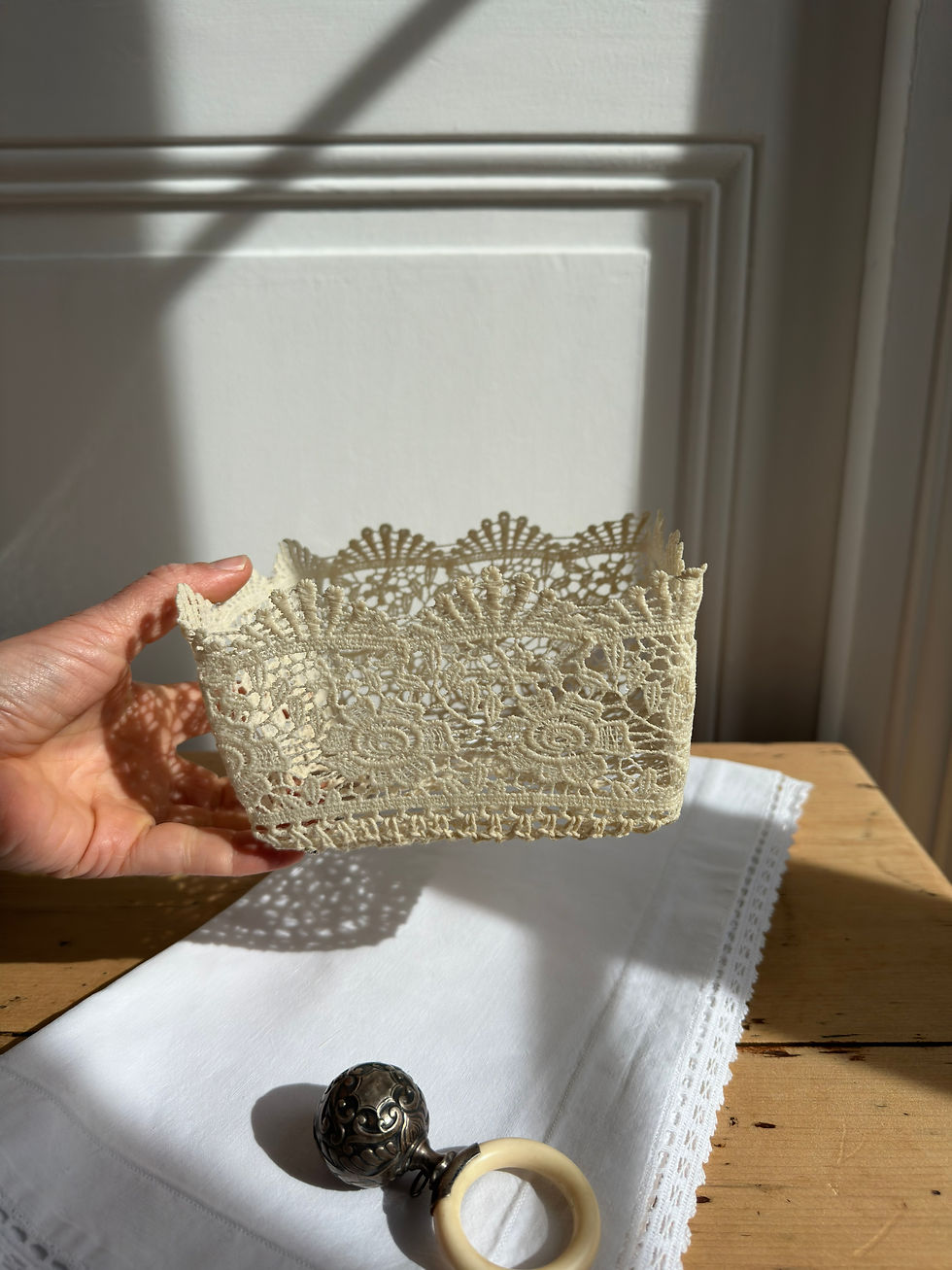 Miniature : Panier ancien en dentelle – modèle moyen