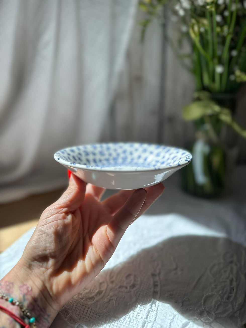 Miniature : Bol ancien anglais à décor floral bleu – English Ironstone