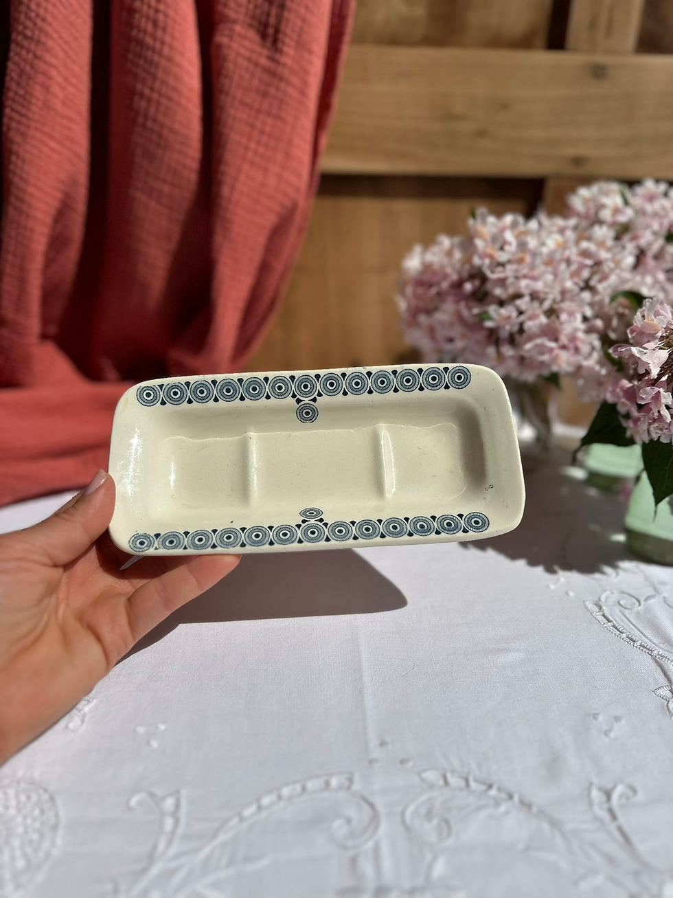Miniature : Porte-savon ancien en faïence Longchamp