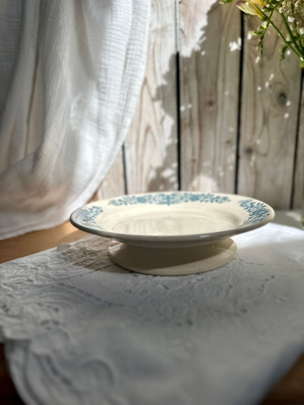 Miniature : Coupelle ancienne sur piédouche Longchamp « Alésia » – Décor bleu