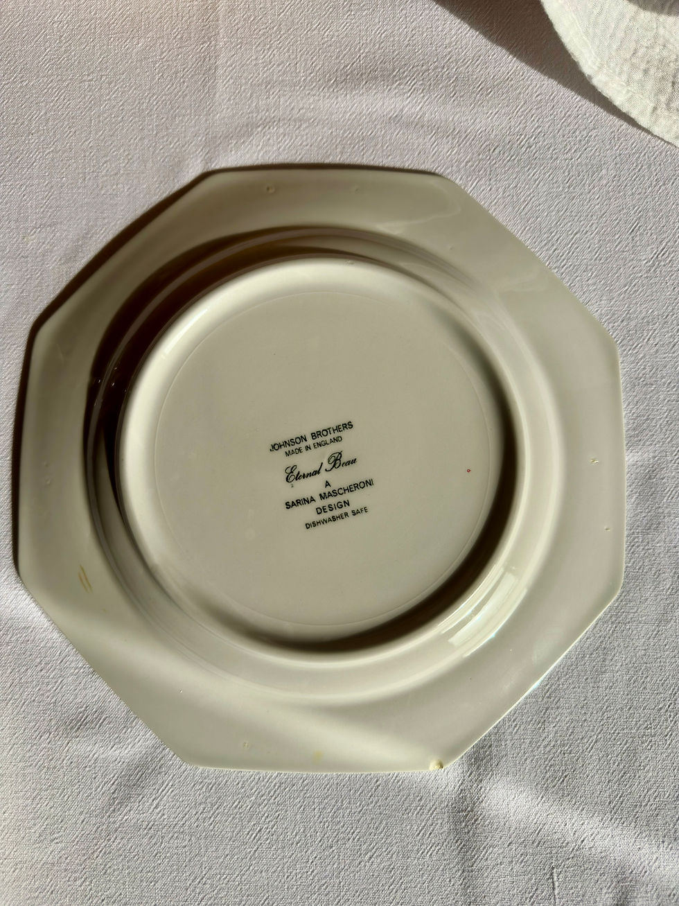 Miniature : Lot de 4 assiettes plates Johnson Brothers – modèle Eternal Beau