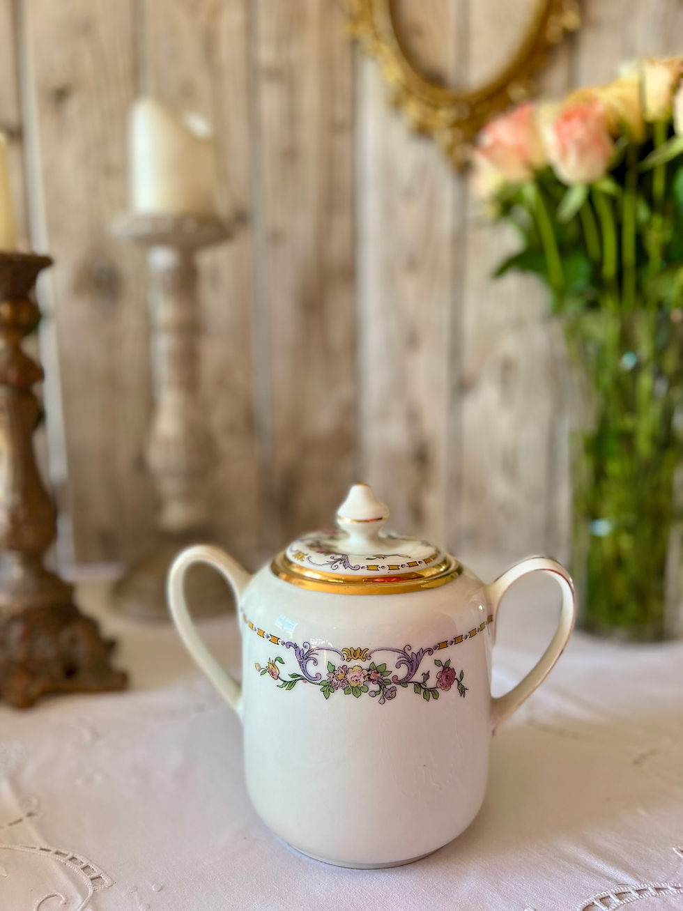 Sucrier en porcelaine