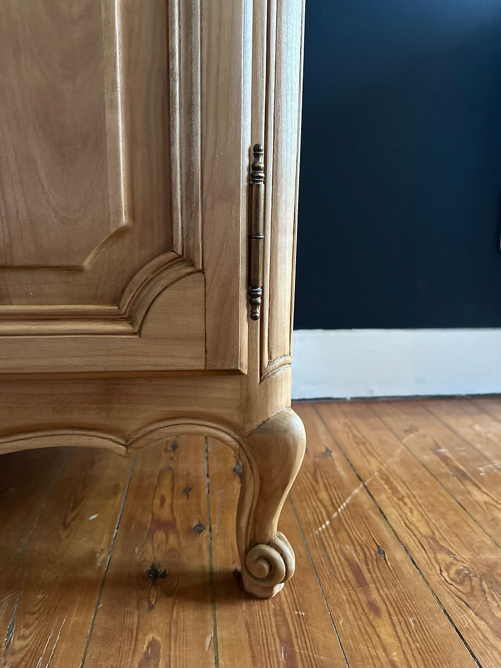 Miniature : Petit meuble ancien style Louis XV – bois naturel