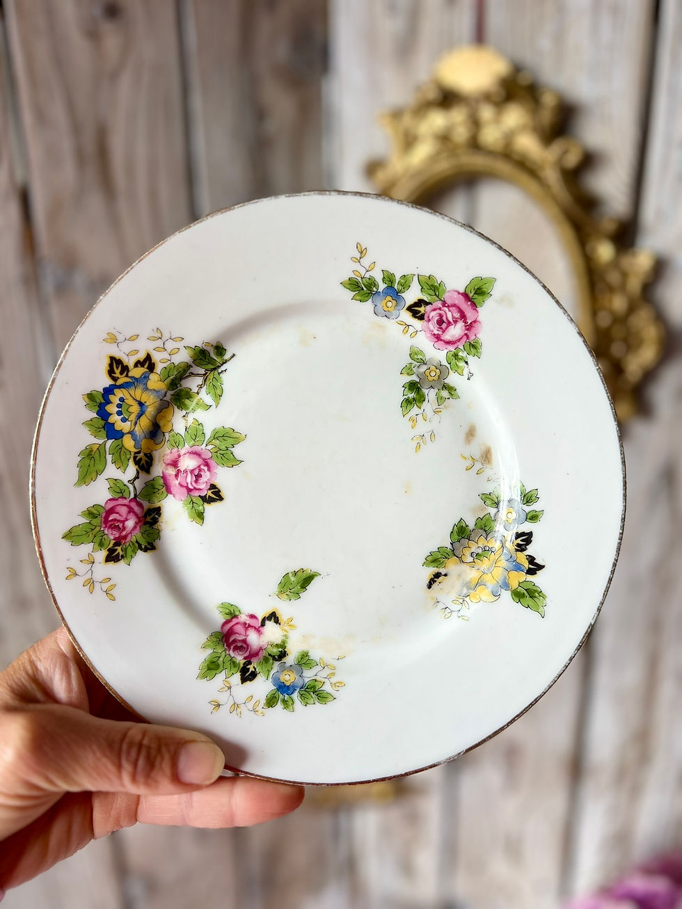 Miniature : Assiette à dessert ancienne à décor floral – 20 cm
