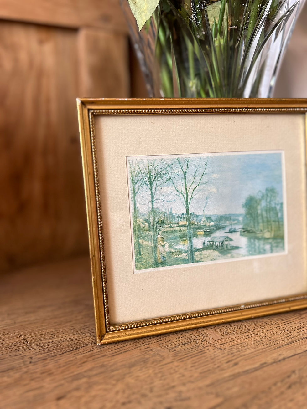 Miniature : Cadre ancien doré rectangulaire et sa peinture ancienne – Scène fluviale