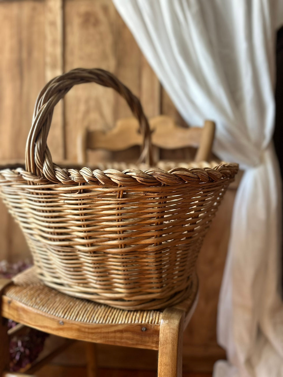 Miniature : Panier ancien en osier tressé