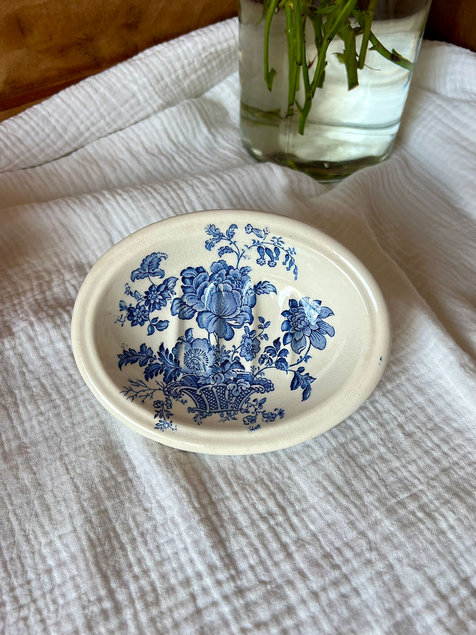Miniature : Porte-savon ancien Ridgway – modèle "Bedford" – décor fleuri bleu