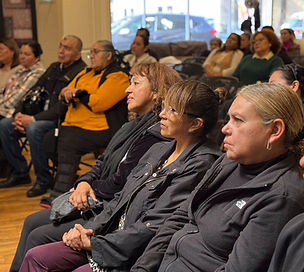 Iglesia Fe sin Limite en Pleasant Hill people during worship service in action_8.jpg
