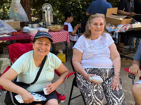 IGLESIA FE SIN LIMITE EN PLEASANT HILL PERSONA SONRIENDO_02.jpg