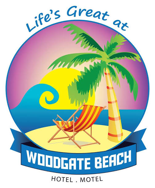 Woodgate Beach Hotel - Photo 2