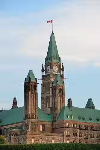 ottawa-parliament-hill-building_649448-3710.avif