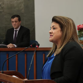 Helen faz homenagem à nova diretoria do CAL