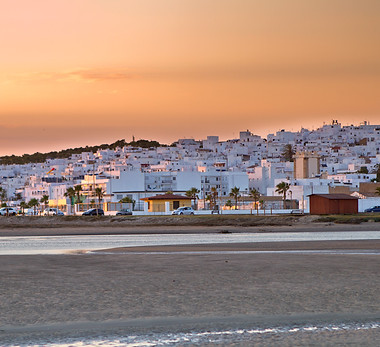 atardecer-pueblo-Conil-de-la-Frontera.jpg
