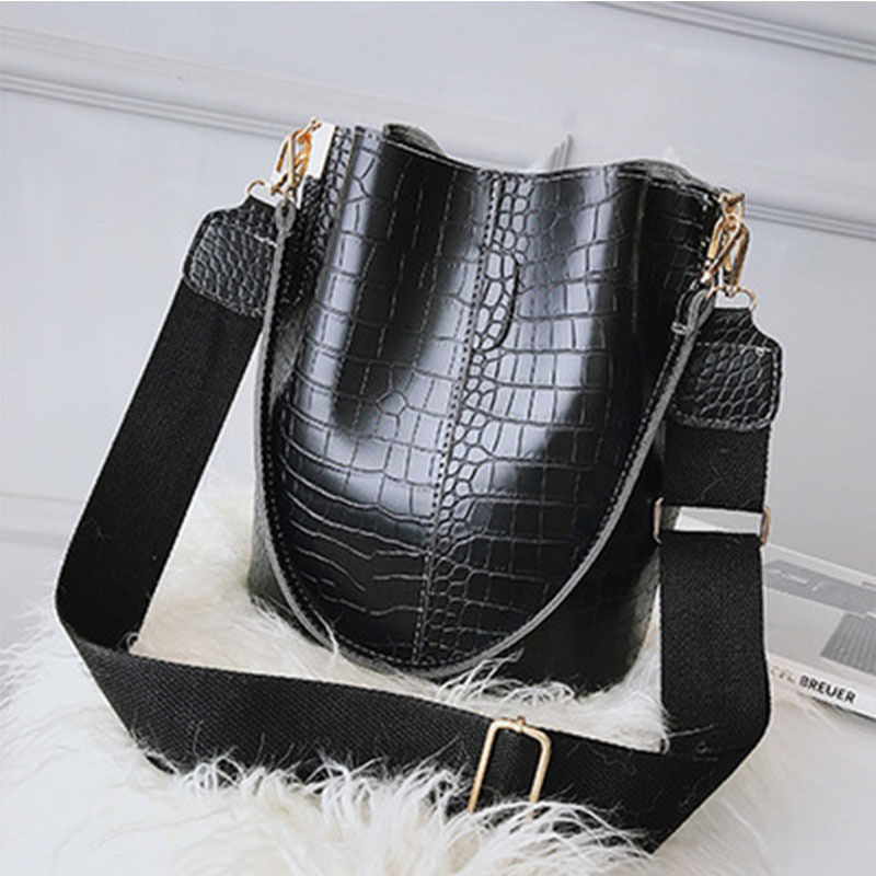 Thumbnail: Eclipse Crocodile Crossbody