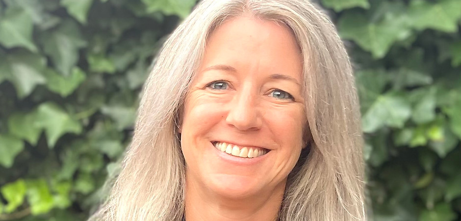 headshot 1.jpg