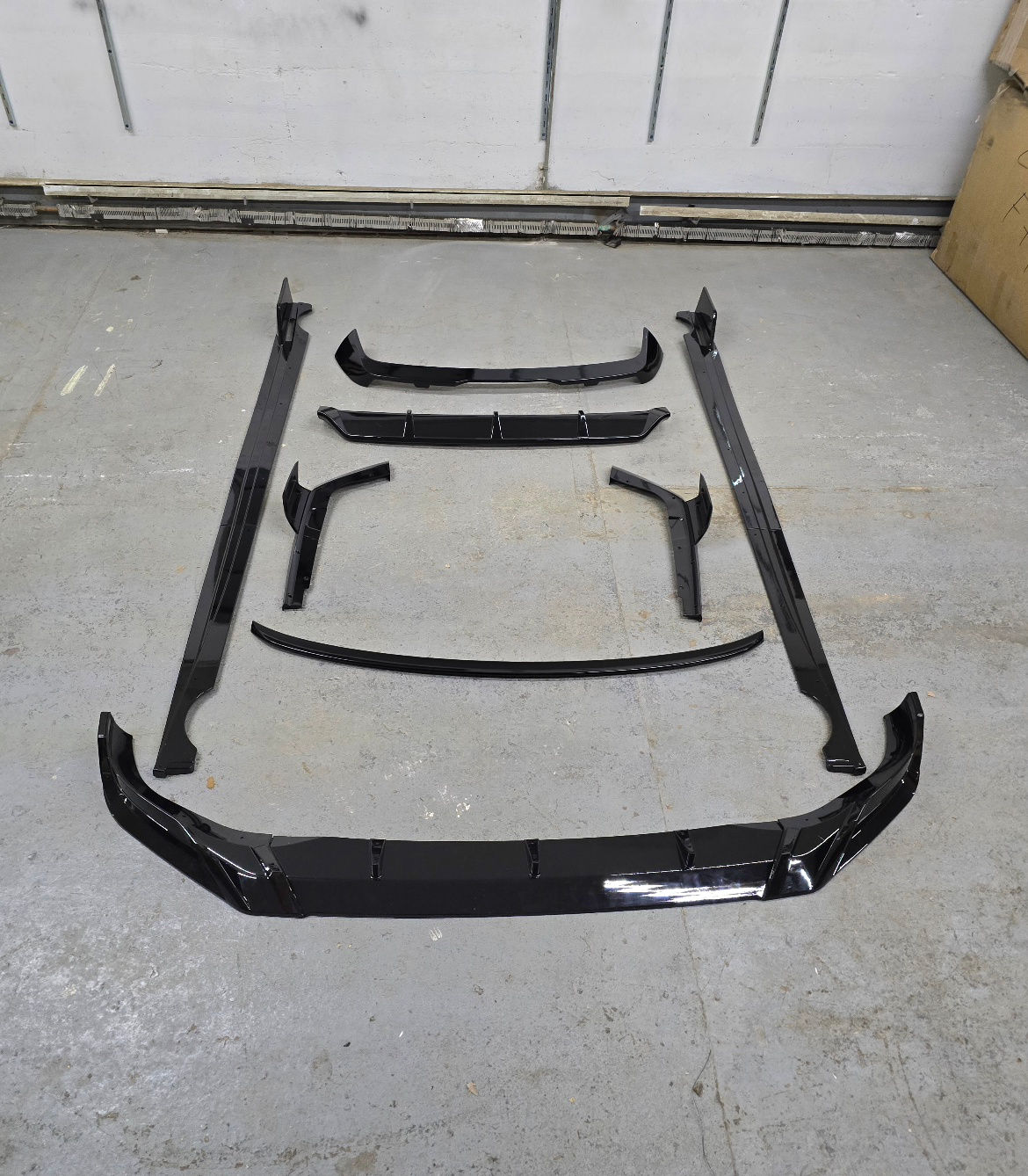 For BMW X7 G07 LCI 2023-26 Body Kit Front Lip splitters Spoiler Rear Diffuser Si