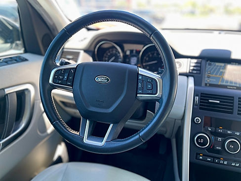 2017 Land Rover Discovery Sport HSE 4WD (5).jpg