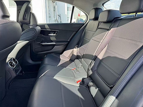 2022 Mercedes-Benz C 300 Sedan (23).jpg