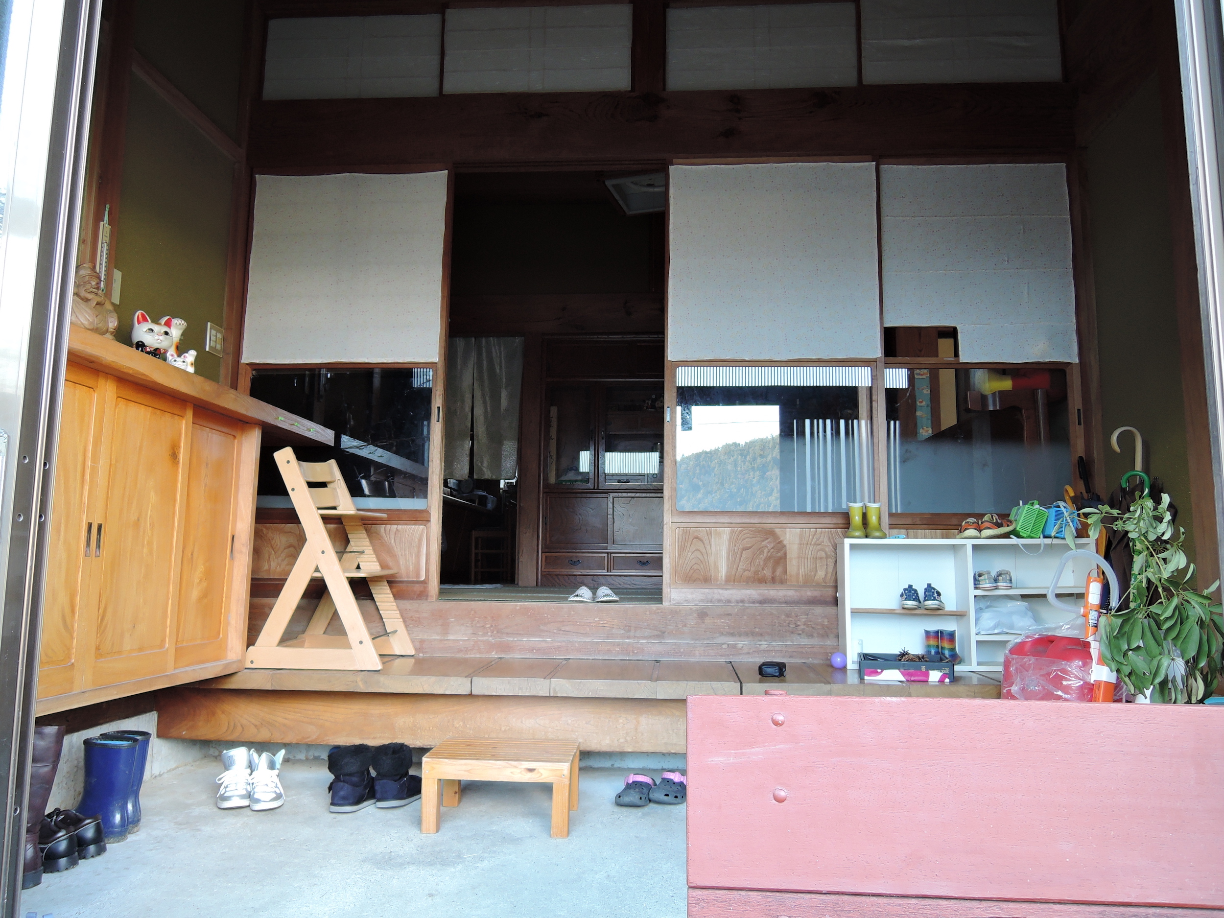 玄関廻りbefore