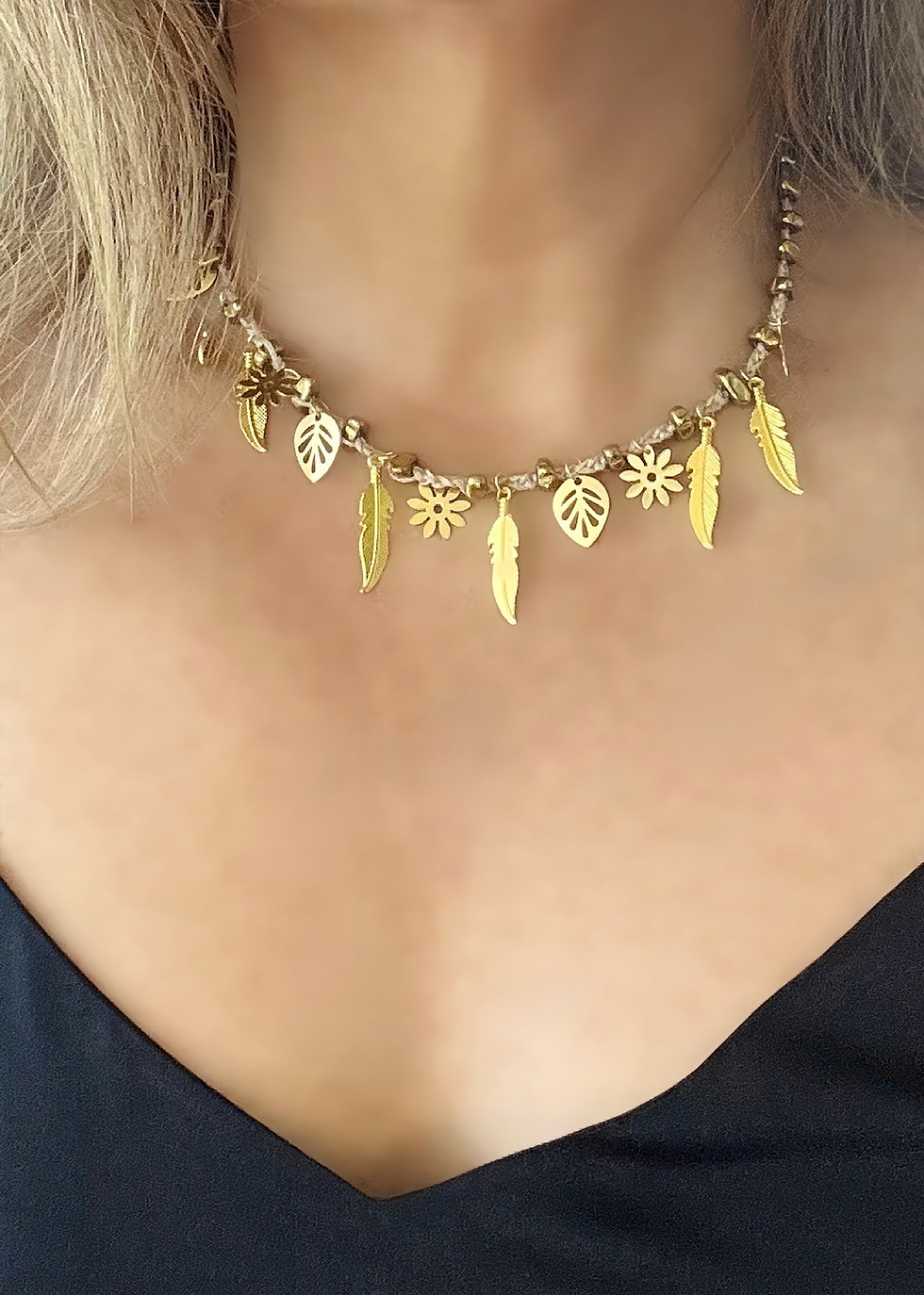 Thumbnail: Leather and gold short necklace