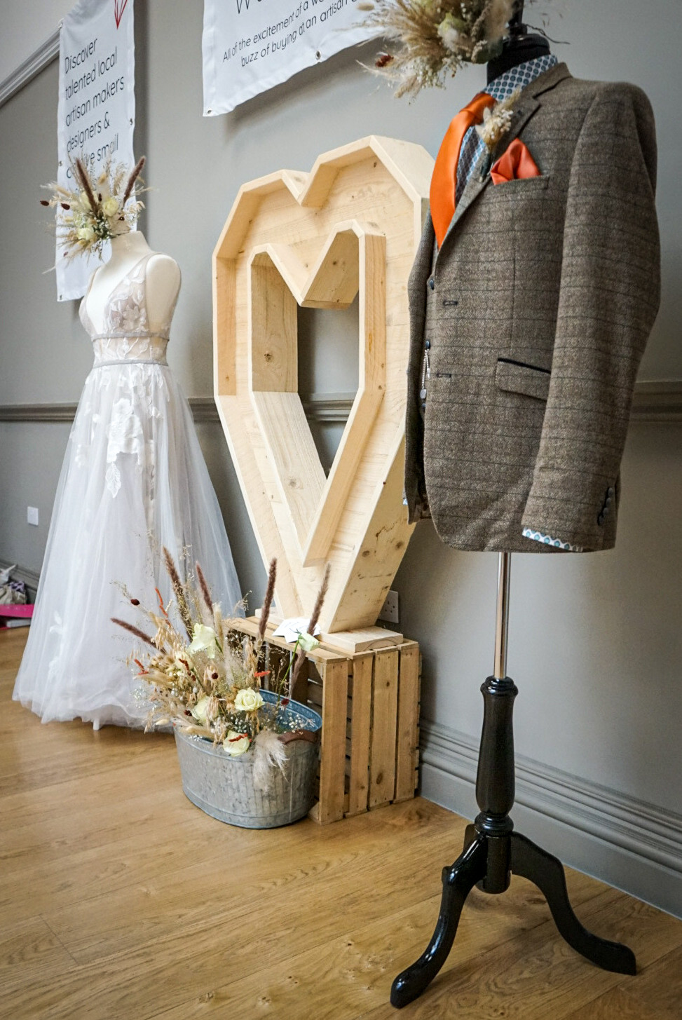Wedding installation with dried flowers