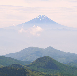 雲上の富士山