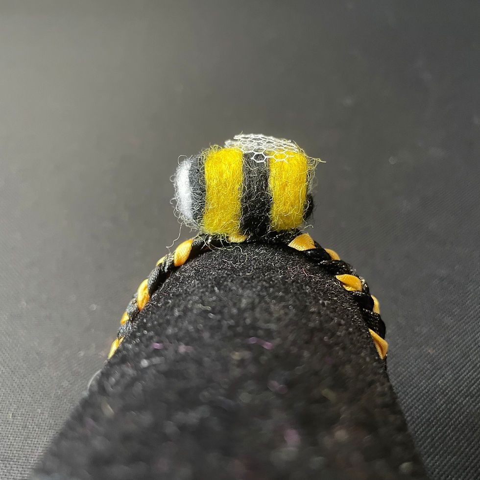Thumbnail: Felted bee ribbon braid bracelet