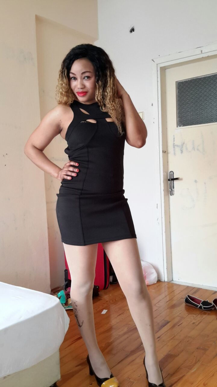 Zenci Escort
