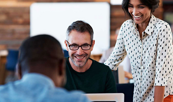 Landing page people in business photos2.