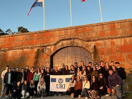 Medicina Veterinária e Ciências Biológicas da URI realizam viagem de estudos ao Uruguai