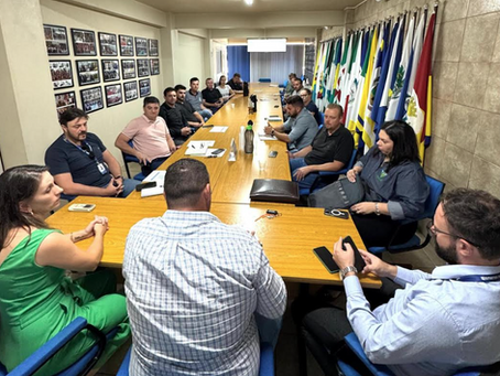 Setor leiteiro entra na pauta da AMAU e municípios articulam reivindicações aos governos