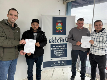 Contemplados assinam contratos para assumir dois pontos vagos de Food trucks