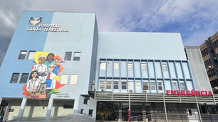 Fachada do Hospital Santa Terezinha se transforma com arte representativa