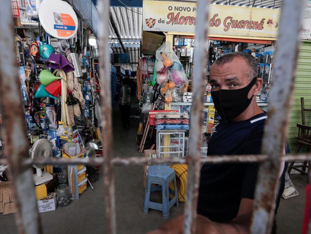 Depois de aglomerações no fim de semana, Mercado das Mangueiras, em Prazeres, amanhece trancado