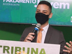 Ex-presidente do Parlamento Jovem de Bezerros rebate acusação do presidente da Câmara de Vereadores