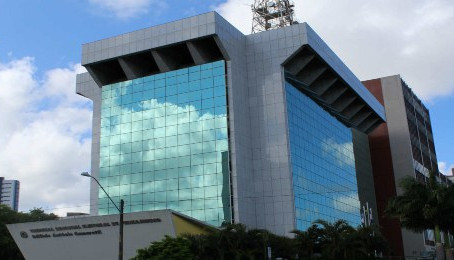 TRE abre seleção de estágio para estudantes do ensino médio e EJA