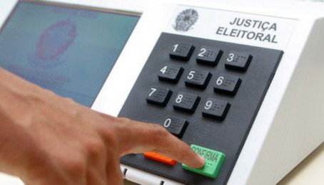 Pernambuco tem 6,7 milhões de eleitores aptos a votar em 2020. Mulheres são 53,6%