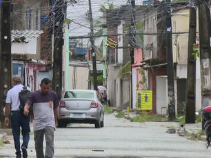 Dois jovens são assassinados a tiros e homem é baleado em Jaboatão
