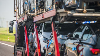 Safeguarding Your Ride: Expert Tips for Safely Shipping a Vehicle