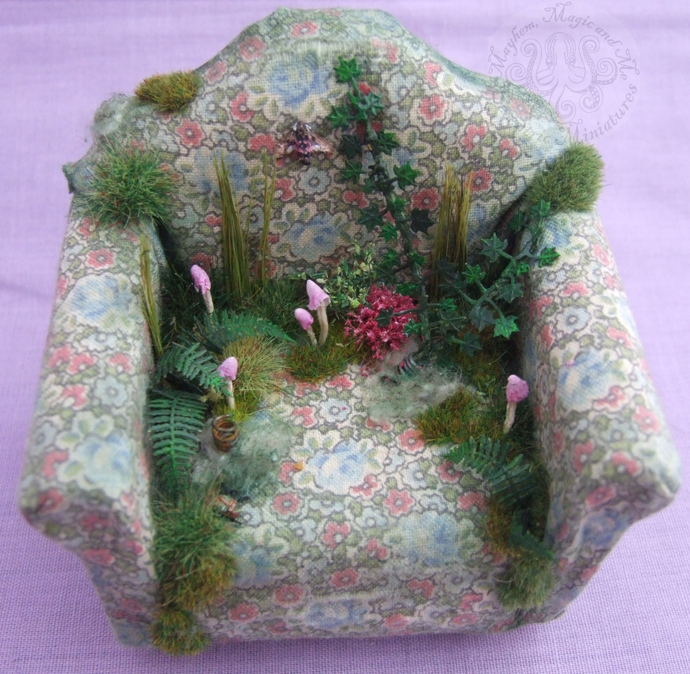 Garden Magic Chair (July)