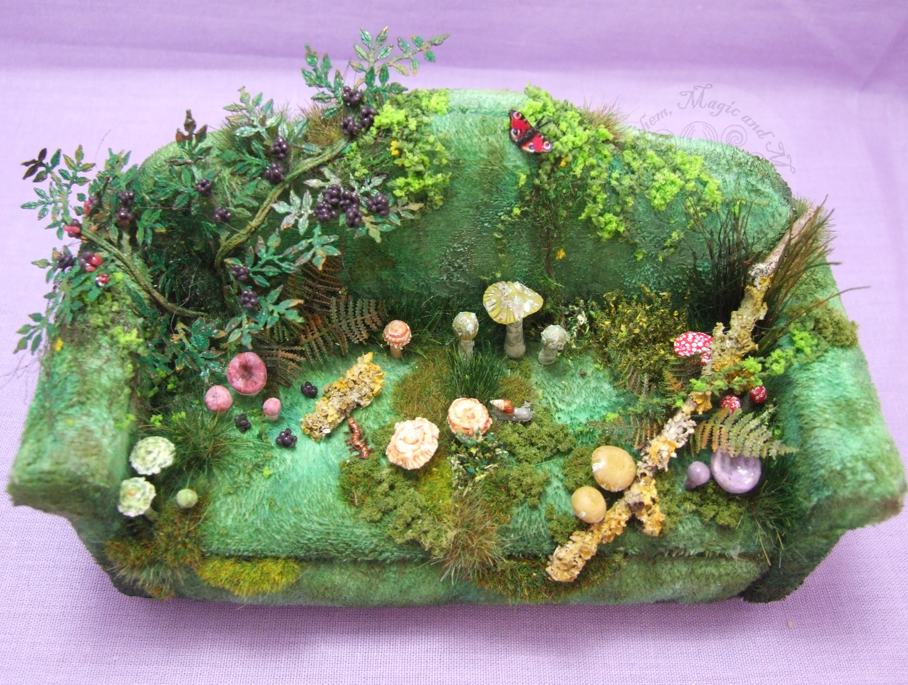 Autumn Sofa - Mixed Birch woodalnd