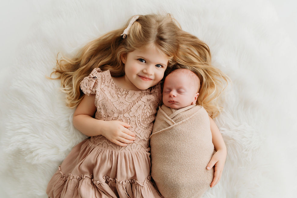 newborn and sibling portrait in boie idaho