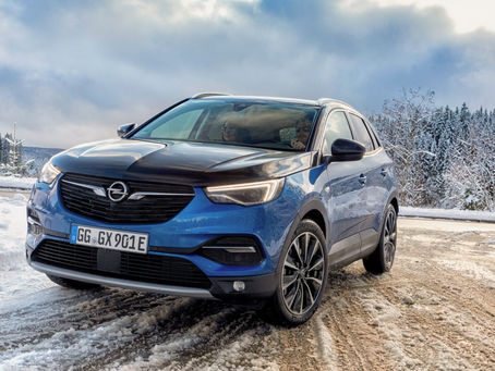 AUTO | Novo Opel Grandland X: híbrido com tração integral