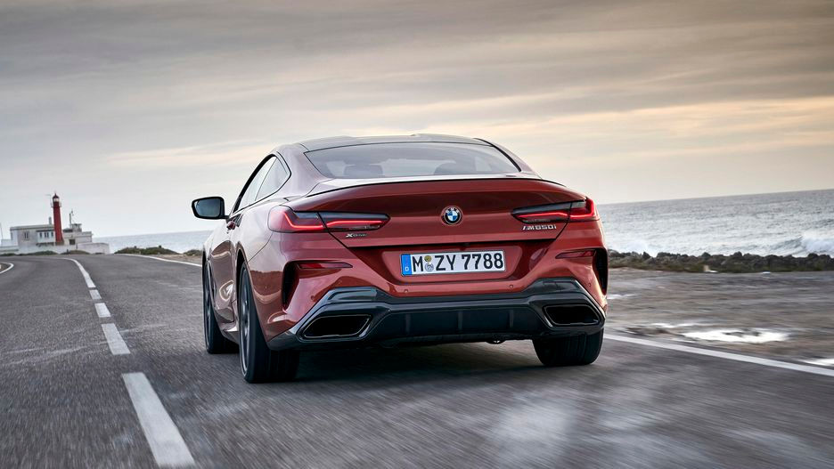 2019-bmw-m850i-coupe-014