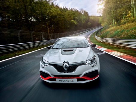AUTO | Mégane R.S. Trophy-R assina novo recorde em Nürburgring