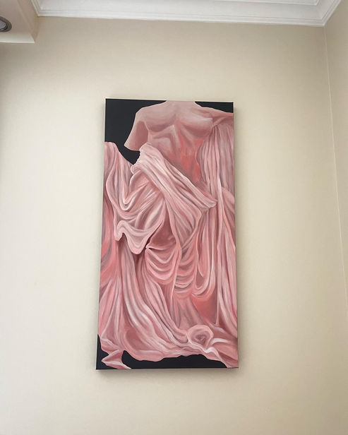 Drapé rose

Peinture rose pâle

Peinture rose bonbon

Corps féminin et drapé

Peinture sensuelle

Art du drapé humide

Féminité en peinture

Art et couleur rose

Symbolisme du rose

Tissu mouillé sur corps

Peinture contemporaine féminine

Lumière et ombre sur peau

Éclat et douceur

Intimité et désir dans l’art

Art poétique et féminin
Pink drapery painting

Pale pink painting

Candy pink painting

Female body and drapery

Sensual painting

Wet drapery art

Femininity in painting

Art and pink color

Symbolism of pink

Wet cloth on skin

Contemporary feminine art

Light and shadow on skin

Glow and softness

Intimacy and desire in art

Poetic and feminine art