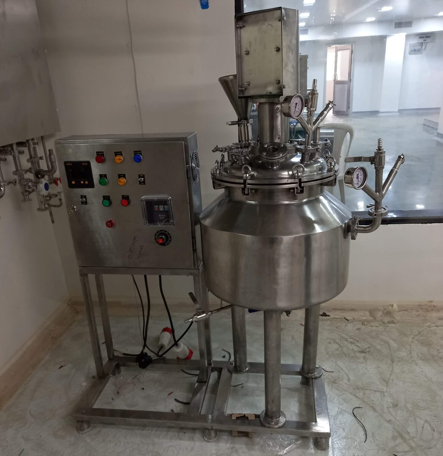 Top Entry Stirer Tank