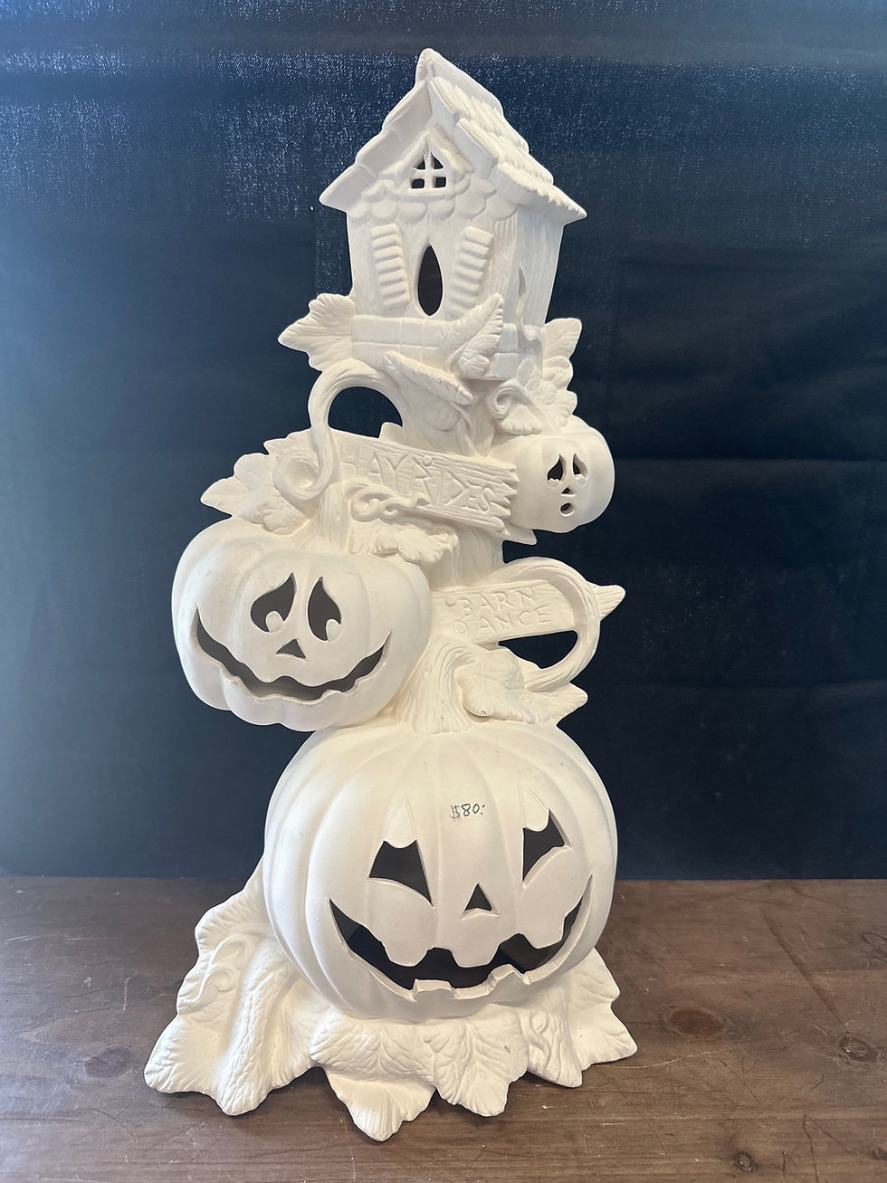 Jack-o-Lanterns with Signs & Birdhouse