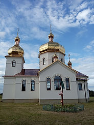 800px-Церква_в_Рівнопіллі_Чернігівської_обл.jpg