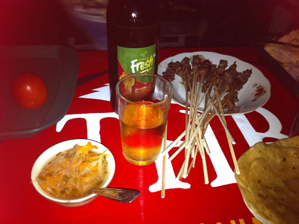 Le bord et ses brochettes